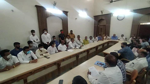 'कोल्हापूर जिल्ह्यातील नेत्यांना मराठा मुलांची चिंता आता कशी पडली?'