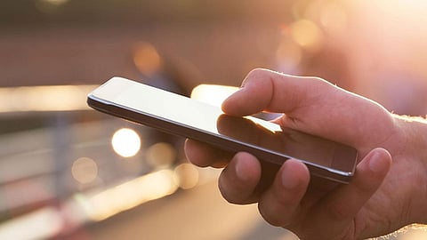 न्यूड फोटो लीक करण्याची धमकी, दादरमधील ब्लॅकमेलिंगची घटना