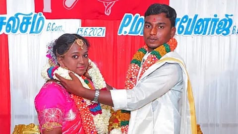 ममता बॅनर्जीचं सोशॅलिझमशी लग्न; अनोख्या विवाहाची तमिळनाडूत चर्चा