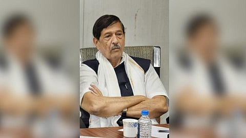 ''राष्ट्रवादी पश्चिम महाराष्ट्रातील छोटासा पक्ष''