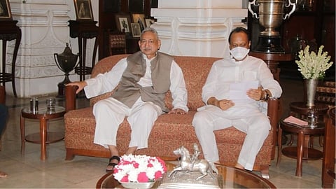 स्वत: सक्षम व्हा, मराठा समाजाला शाहू महाराजांचे आवाहन