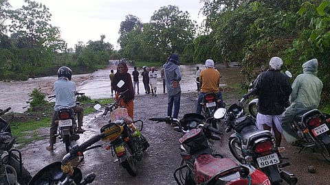 हाच तो शिवणी ता. किनवट कमी उंचीचा पूल