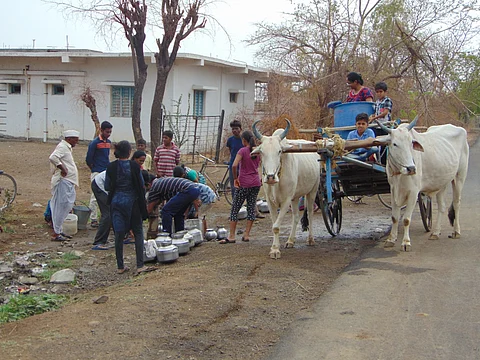 गावठी राजकारणामुळे धरणाशेजारील गावांमध्ये भीषण पाणीबाणी