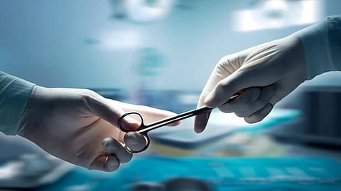 80 टक्के भाजलेल्या परदेशी तरूणाला मुंबईतील डॉक्टर्सनी दिले जीवदान
