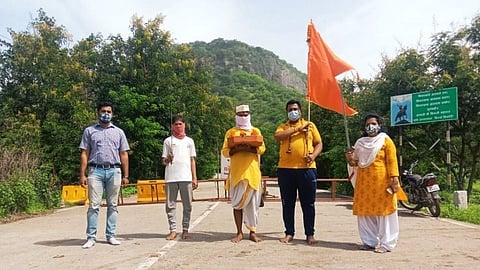 आषाढी वारीसाठी शिवछत्रपतींच्या पादुकांचे रायगडाकडे प्रस्थान