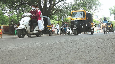 पुण्यात निर्बंध 'जैसे थे'; 15 जुलै पर्यंत कॉलेज शाळा बंद