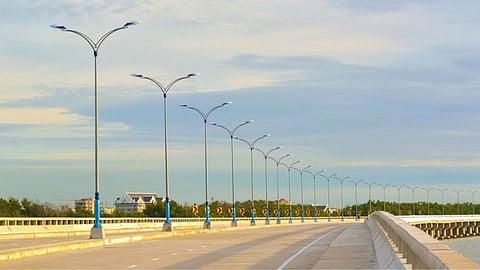 Aurangabad latest news four crores development plan Illusion lighting for flyovers roads dividers antiques