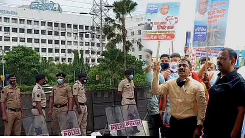 जिथे पोलीस अडवतील, तिथेच बसून आंदोलन सुरू करणार!!