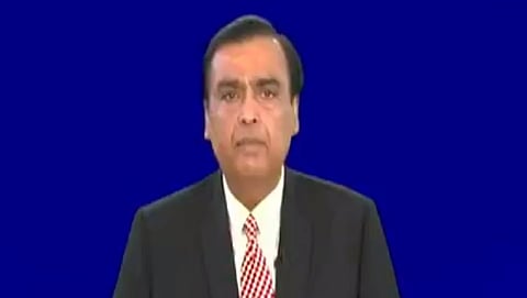 रिलायन्सने वर्षभरात 75 हजार नोकऱ्या दिल्या - मुकेश अंबानी