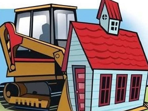 माजी मंत्री मखराम पवार यांच्या पत्नीचे अतिक्रमण