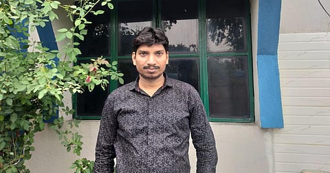 नक्षलवादी ठरवला गेलेला पेगॅससच्या यादीतील पत्रकार म्हणतो, मी घाबरत नाही...