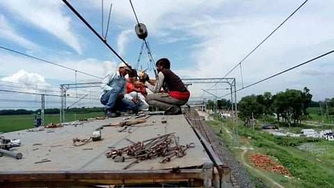 रेल्वे विद्युतीकरणाचा "फास्ट ट्रॅक'! सोलापूर विभागाचे काम अंतिम टप्प्यात