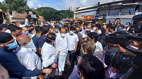 शाहूपुरीतील गणपती मूर्तीकारांना अजित पवारांकडून दिलासा