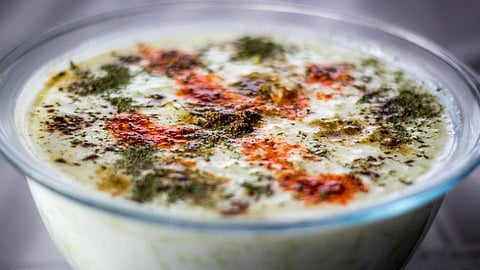 अन्नाची चव वाढवेल हिरवा वाटाणा रायता! जाणून घ्या त्याची रेसिपी