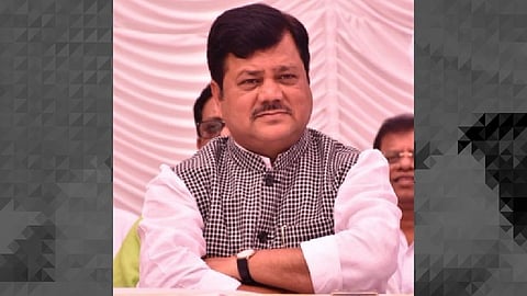 Pravin-Darekar-Warning