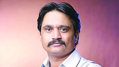 जळगावचे उपमहापौर कुलभूषण पाटील यांच्यावर गोळीबार