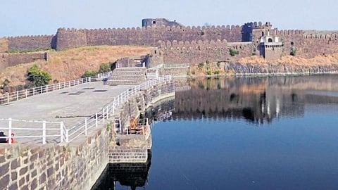नळदुर्ग किल्ला