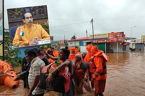 मुख्यमंत्री ठाकरेंचा दरड दुर्घटनाग्रस्त भागाचा दौरा