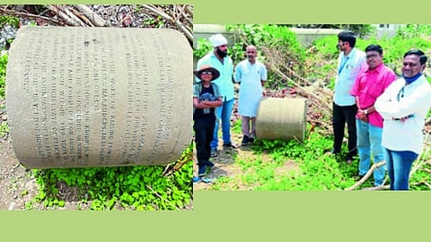 धरणगावात खोदकामाकरतांना आढळले दोन शिलालेख