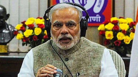 उत्पन्नात 90 टक्क्यांनी घट झाल्याची 'मन की बात' ऐकली का?