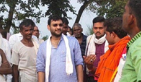 वीज हवीय? शपथ घेऊन सांगा मलाच मत दिलंत; भाजप आमदाराचा VIDEO VIRAL