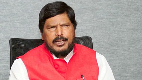 Ramdas Athawale : जुन्यांमध्ये सुधारणा, नव्या योजनांची सुरवात; रामदास आठवले यांची घोषणा