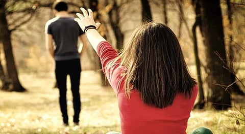 बदला घेण्यासाठी Ex बॉयफ्रेंडची गाडी घेतली अन् 49 वेळा....