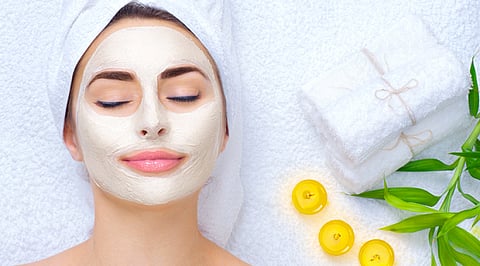 तांदळाच्या पिठाने मिळवा सुंदर चेहरा; घरगुती उपाय