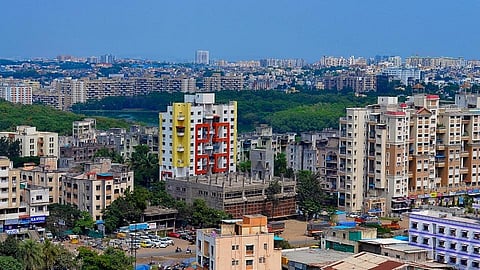 मुंबईपेक्षा पुणे ठरले मोठे शहर; 500 चौरस किलोमीटरचा ओलांडला टप्पा