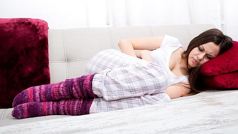 लग्नात पाळी येणार म्हणून त्रासला आहात? हे घरगुती उपाय करा