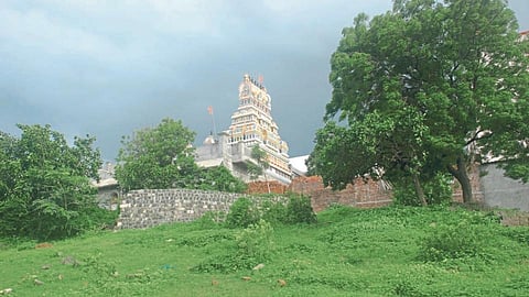 श्रावण विशेष : निसर्गाच्या सान्निध्यात अध्यात्माची अनुभूती देणारी चिंचगाव टेकडी