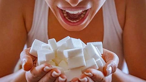 गोड खाण्याची सवय सोडायची? तर करा याचा अवलंब