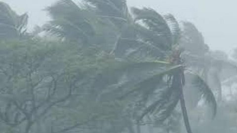 15 वर्षांपूर्वी जमीनदोस्त घराला तौक्तेची भरपाई