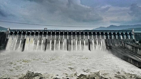 Pune Rain Update increase of one TMC water storage in four dams Crisis of water shortage