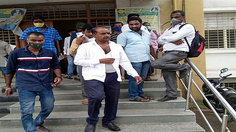 औरंगाबाद - भाजपच्या पंचायत समितीच्या उपसभापतींना काँग्रेसच्या सदस्यांकडून मारहाण केल्याचा आरोप केला जात आहे.