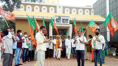 BJP agitation in sanmganer for opening temples in maharashtra
