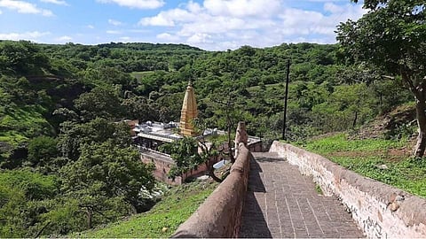 पाहा, बालाघाट पर्वतरांगांच्या कुशीत वसलेले श्रीक्षेत्र रामलिंग देवस्थान