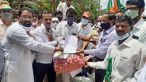 "वीजबिल म्हणून शेतीमाल स्वीकारा व वीजपुरवठा सुरळीत करा!'