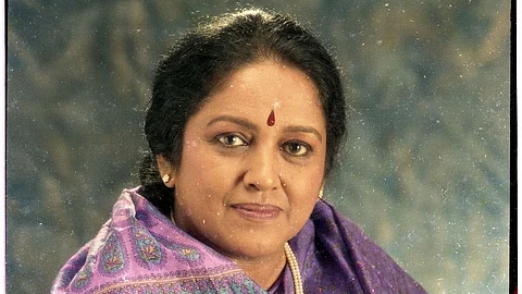 प्रसिद्ध गायिका कल्याणी मेनन यांचे निधन