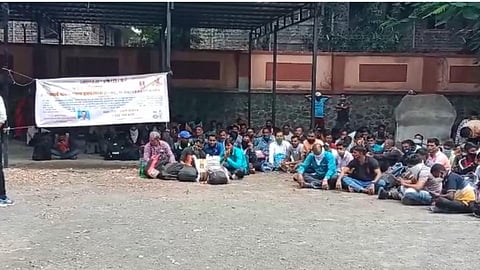 पुणे जिल्हाधिकारी कार्यालयावर होमगार्डचा मोर्चा; पोलिसांचा कडक बंदोबस्त