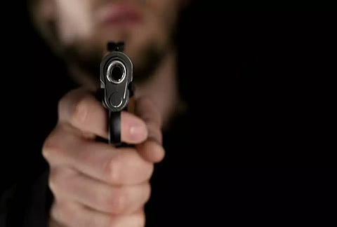 जमावावर अंदाधुंद गोळीबार, सहा जणांचा मृत्यू