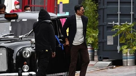 अक्षय कुमारचा बेल बॉटम तीन देशांमध्ये 'बॅन'