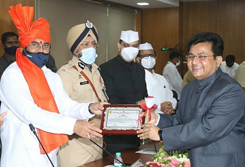 Chiplun flood : ऐतिहासिक कामगिरी बद्दल संजय हेरवाडे यांचा गौरव