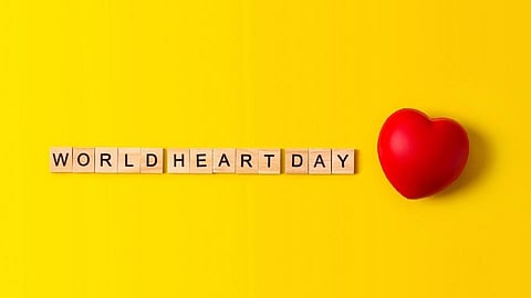 World Heart Day 2021 : सावधान! 'ही' लक्षणं देतात हृदयविकाराचा इशारा