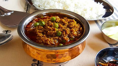 Veg Keema Matar