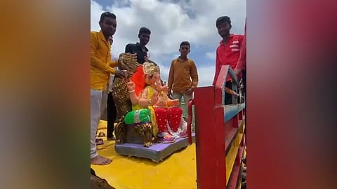 विघ्नहर्त्याचे उत्साहात स्वागत