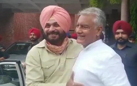 अमरिंदर सिंग यांच्यानंतर पंजाबचा 'कॅप्टन' कोण? दोन नावे चर्चेत