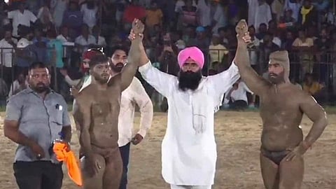 'महाराष्ट्रातील मल्लांनी धरली उत्तर भारताची वाट'