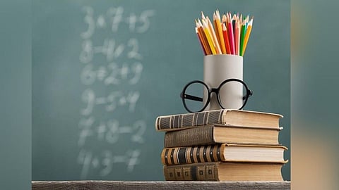 आलेख : भारत आणि शिक्षण इंडस्ट्री