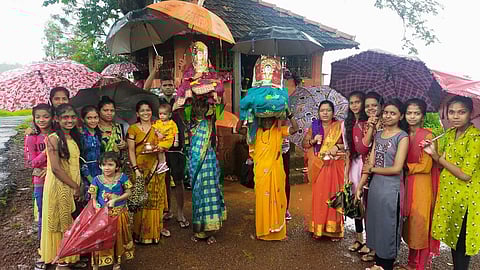 उत्साहात गौरीचं आगमन